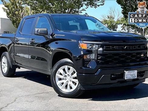 Certified 2025 Chevrolet Silverado 1500 Custom AWD/4WD image 2