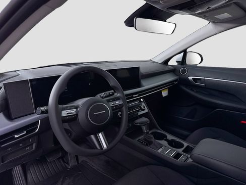 New 2026 Hyundai Sonata SE FWD image 9