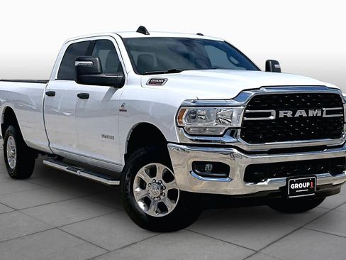 Used 2023 RAM 2500 Big Horn w/ Level 1 Equipment Group image 3