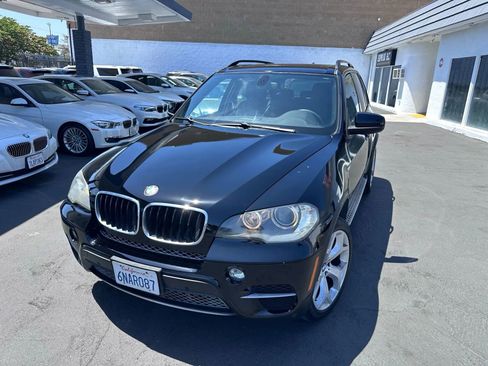 Used 2011 BMW X5 xDrive35i image 2