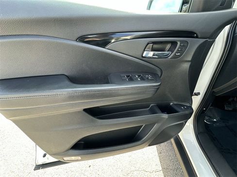 Used 2019 Honda Pilot Elite image 21