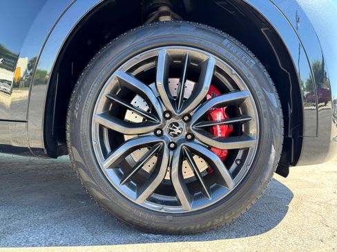 Used 2020 Maserati Levante S GranSport image 6