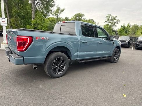 Used 2022 Ford Explorer XLT w/ Equipment Group 202A AWD/4WD image 6
