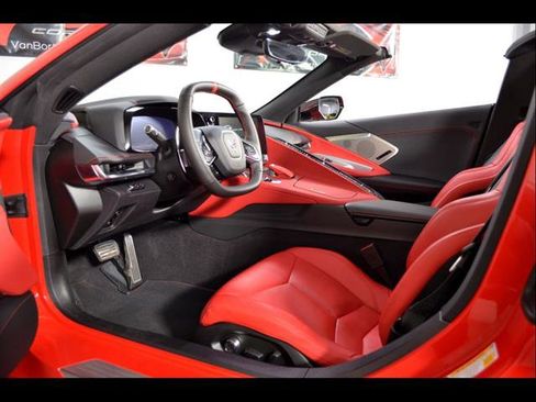 Used 2024 Chevrolet Corvette Stingray Preferred Conv w/ Z51 Performance Package RWD image 12