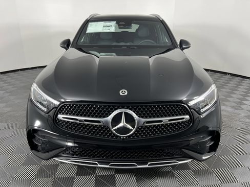 Used 2026 Mercedes-Benz GLC 300 4MATIC image 4