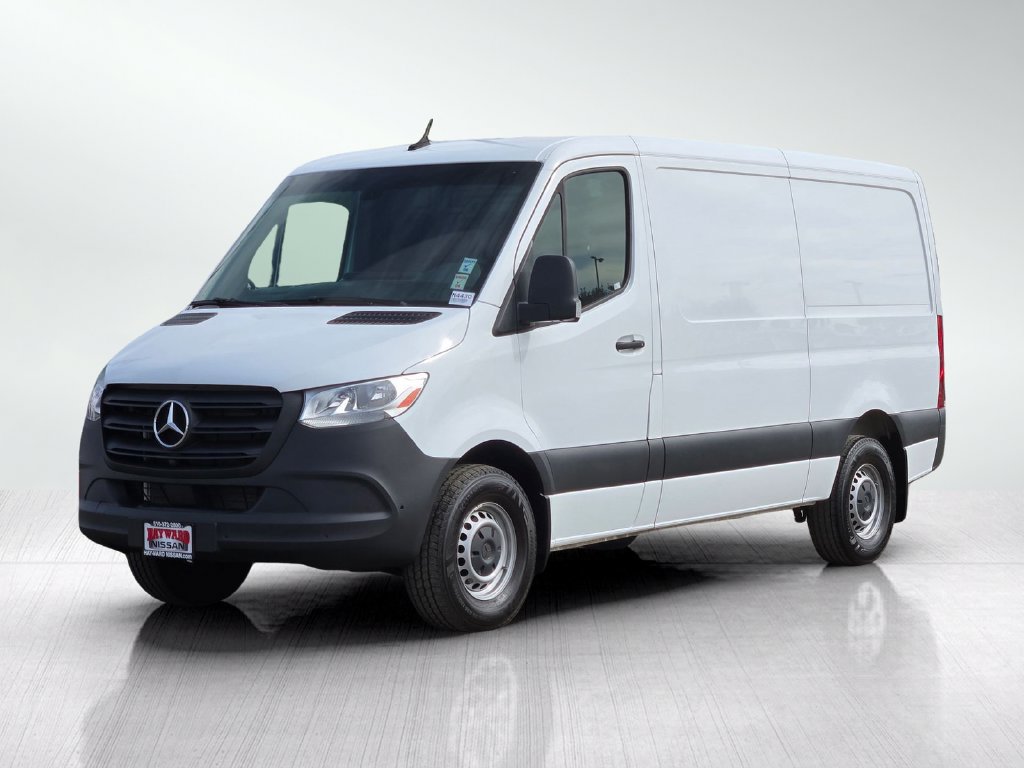 Used 2024 Mercedes-Benz Sprinter 2500 image 9