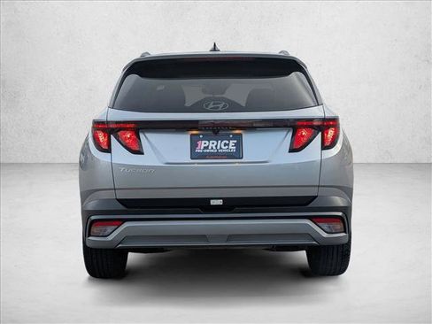 Used 2025 Hyundai Tucson SEL FWD image 7