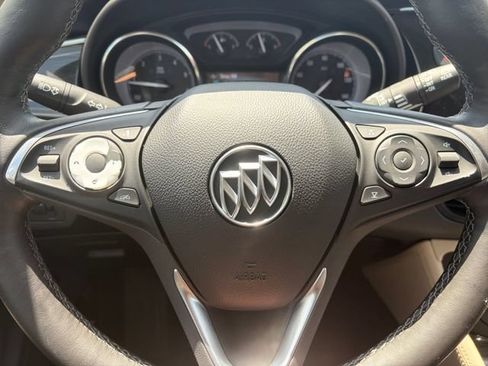 Used 2020 Buick Envision Essence FWD image 7