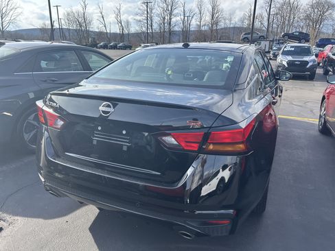 Used 2025 Nissan Altima 2.5 SR image 7