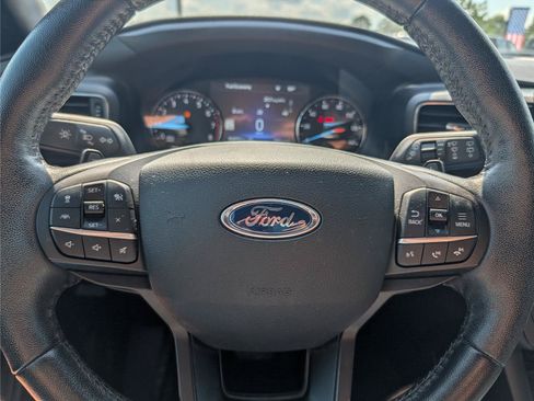 Used 2020 Ford Explorer XLT w/ Equipment Group 202A RWD image 23