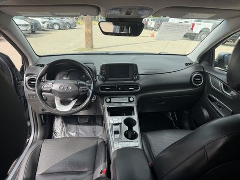 Used 2021 Hyundai Kona Limited w/ Cargo Package FWD image 19