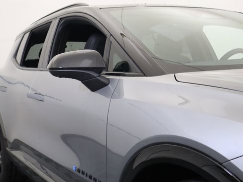 New 2026 Chevrolet Equinox EV RS image 3