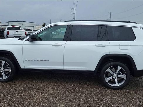 New 2026 Jeep Grand Cherokee L Limited AWD/4WD image 5