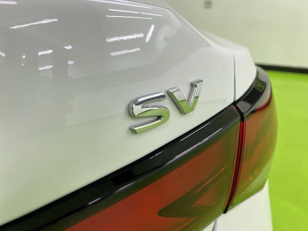 Used 2024 Nissan Sentra SV FWD image 14