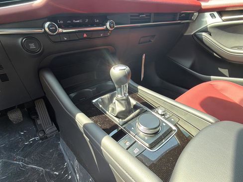 New 2026 MAZDA MAZDA3 2.5 S Hatchback w/ Premium Pkg image 24