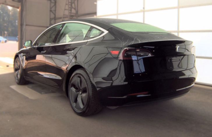 Used 2018 Tesla Model 3 Long Range AWD/4WD image 2