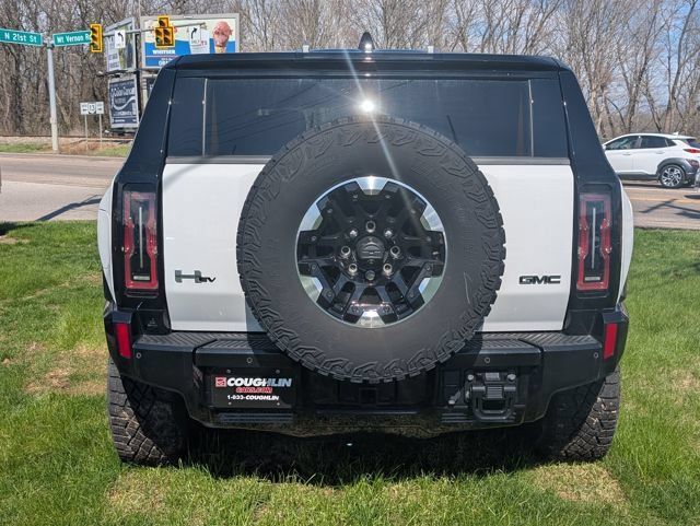 New 2024 GMC Hummer EV 2X w/ Extreme Off-Road Package AWD/4WD image 6