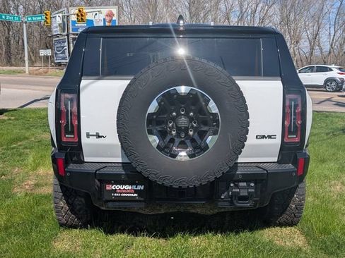 New 2024 GMC Hummer EV 2X w/ Extreme Off-Road Package AWD/4WD image 6