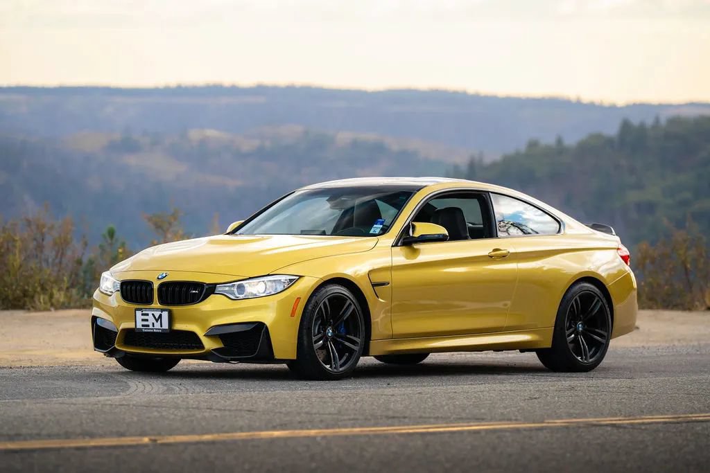 Used 2016 BMW M4 Coupe RWD image 4