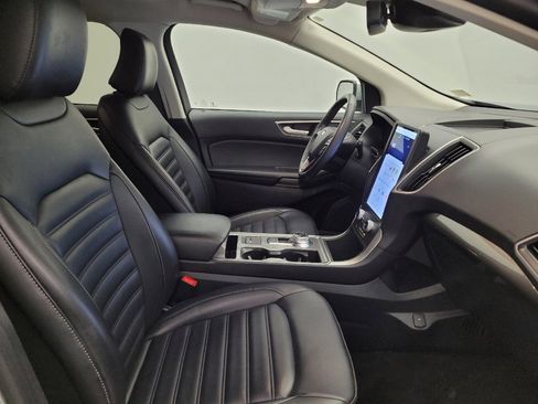 Used 2024 Ford Edge SEL image 21