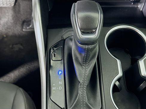 Used 2023 Toyota Highlander XLE image 24