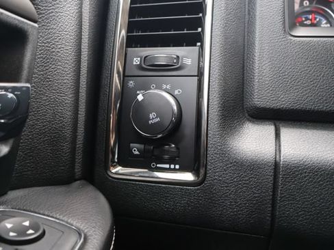 Used 2018 RAM 2500 Laramie w/ Sport Appearance Group AWD/4WD image 16