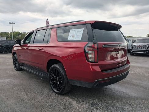 Used 2021 Chevrolet Suburban RST AWD/4WD image 5