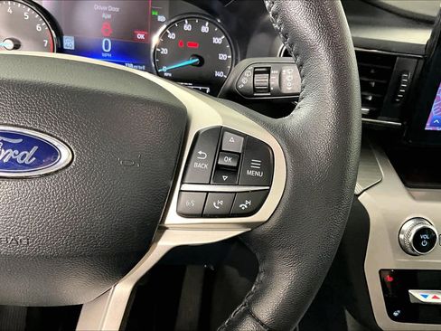Used 2024 Ford Explorer XLT w/ Equipment Group 202A image 24