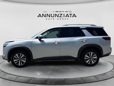 Certified 2022 Nissan Pathfinder SL w/ Cargo Package AWD/4WD image 2
