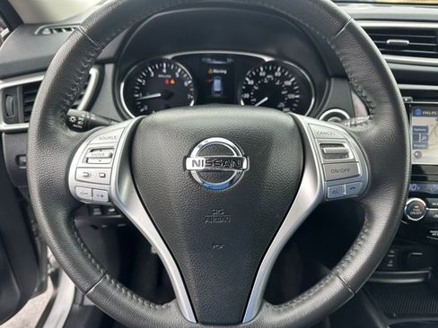 Used 2014 Nissan Rogue SL image 41