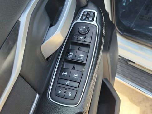 Used 2024 RAM 2500 Big Horn AWD/4WD image 19