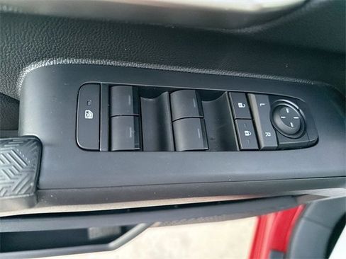 Used 2024 Toyota Tacoma TRD Sport image 10