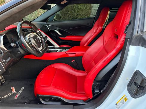 Used 2017 Chevrolet Corvette Z06 image 12