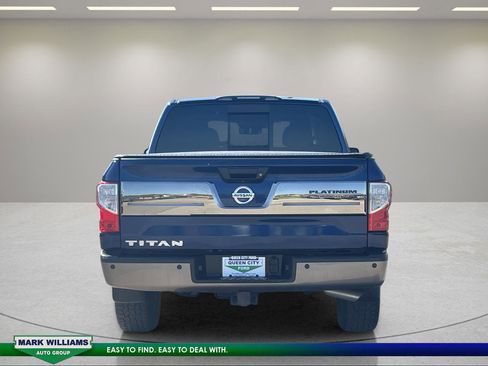 Used 2017 Nissan Titan Platinum Reserve RWD image 4