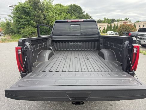 New 2026 GMC Sierra 2500 SLT w/ SLT Convenience Package AWD/4WD image 21