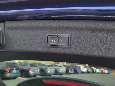 Used 2025 Audi Q3 2.0T Premium Plus w/ Premium Plus Package image 49