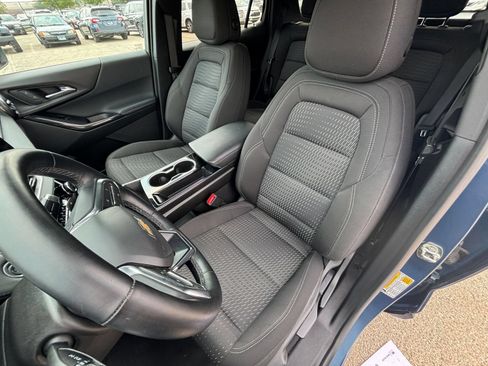 Used 2025 Chevrolet Equinox LT FWD image 37