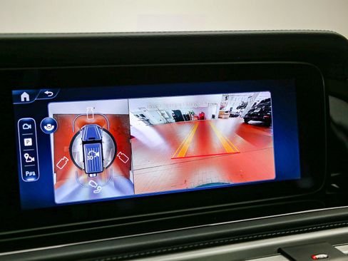 Used 2025 Mercedes-Benz G 550 image 25