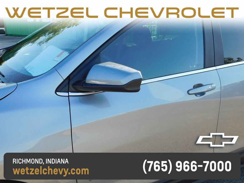 Certified 2023 Chevrolet Equinox LT FWD image 11