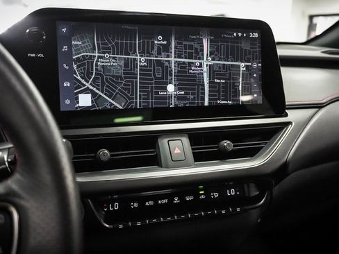 Used 2025 Lexus UX 300h AWD image 16