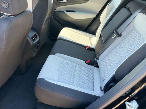 Used 2023 Chevrolet Equinox LS FWD image 22