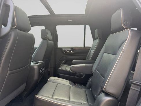 Used 2021 Chevrolet Tahoe Premier w/ Premium Package AWD/4WD image 28
