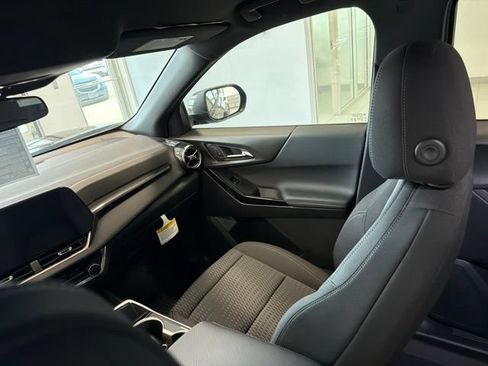 New 2026 Chevrolet Equinox LT AWD/4WD image 19