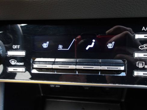Used 2021 Hyundai Sonata SEL Plus w/ Winter Weather Package FWD image 18