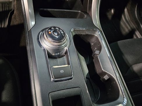 Used 2020 Ford Fusion SE image 33