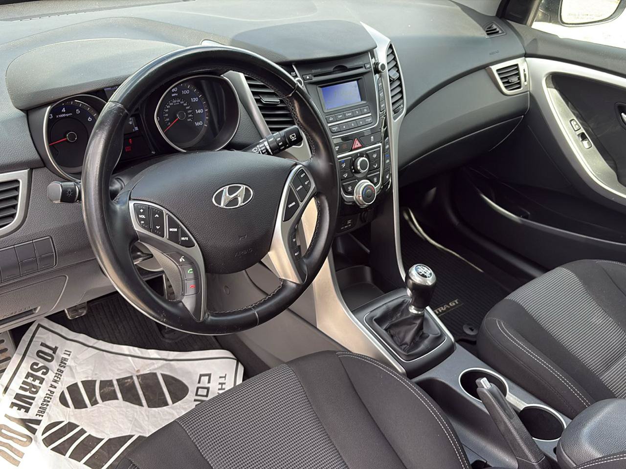 Used 2016 Hyundai Elantra GT FWD image 24