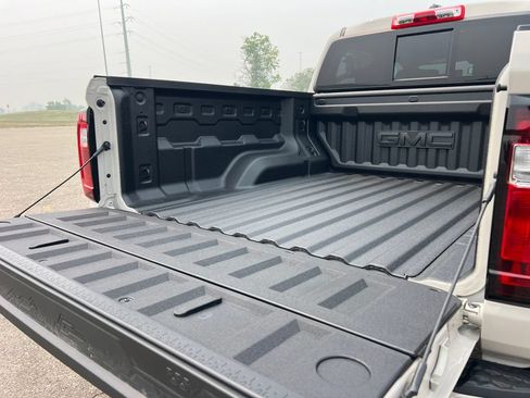 New 2026 GMC Canyon Elevation w/ Convenience Package AWD/4WD image 7