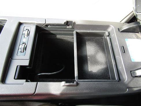 Used 2012 Lexus RX 450h AWD image 28