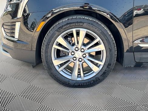 Certified 2024 Cadillac XT5 Premium Luxury AWD/4WD image 11