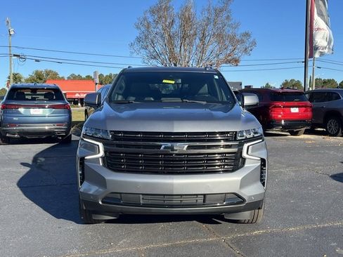 Used 2022 Chevrolet Suburban RST w/ Luxury Package image 36